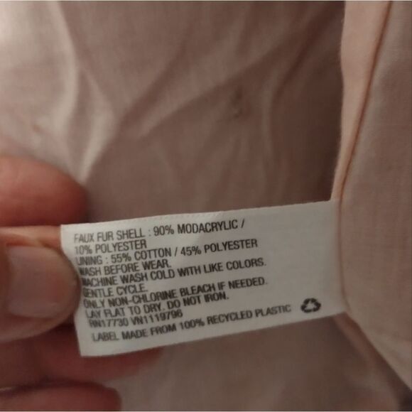 Cherokee faux fur vest - Picture 4 of 7